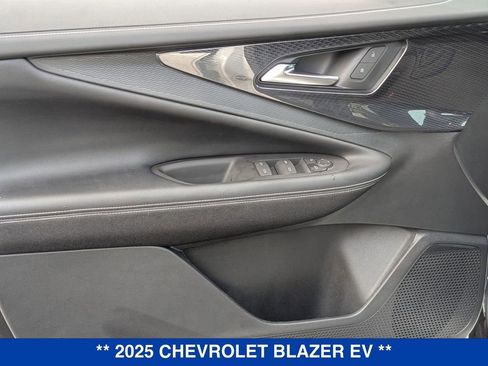 New 2025 Chevrolet Blazer EV LT image 11