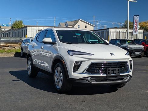 New 2026 Buick Encore GX Preferred w/ Comfort Package image 3