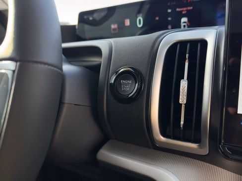 New 2025 Ford Expedition Active RWD image 65