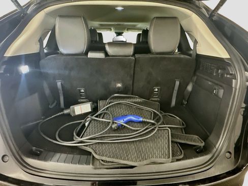 Used 2024 MAZDA CX-90 Plug-In Hybrid w/ Preferred AWD/4WD image 32