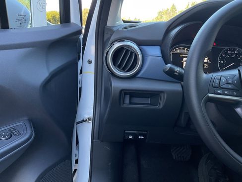 New 2025 Nissan Versa SV w/ Trunk Package image 22