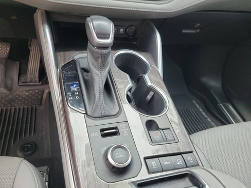 Used 2021 Toyota Highlander Platinum AWD/4WD image 9