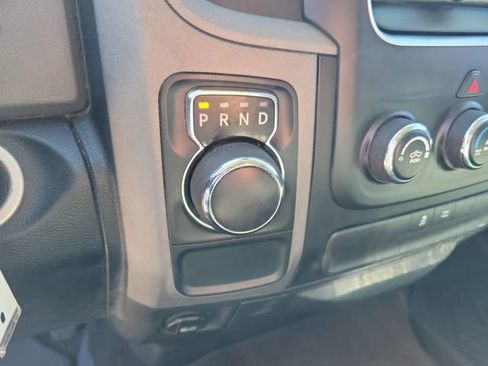 Used 2017 RAM 1500 Express image 19