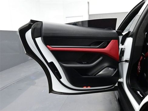 Used 2020 Porsche Taycan Turbo S image 12