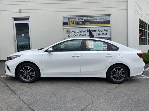 Certified 2023 Kia Forte LXS FWD image 2