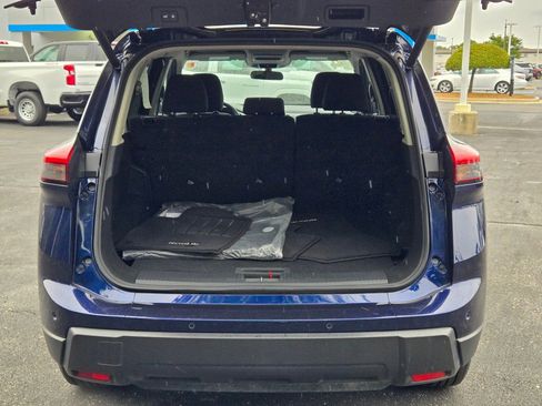Used 2024 Nissan Rogue SV image 13
