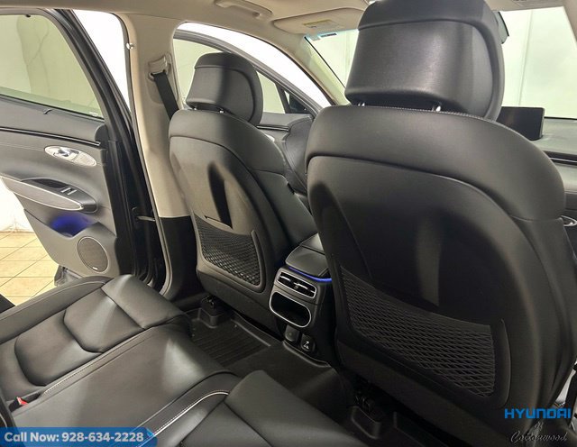 Used 2022 Genesis GV70 2.5T w/ Advanced Package AWD/4WD image 18
