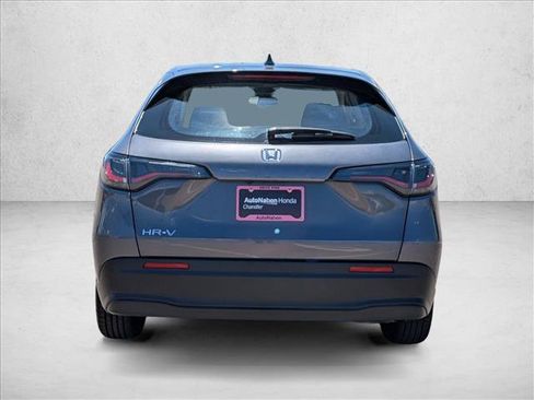 Used 2025 Honda HR-V LX image 6