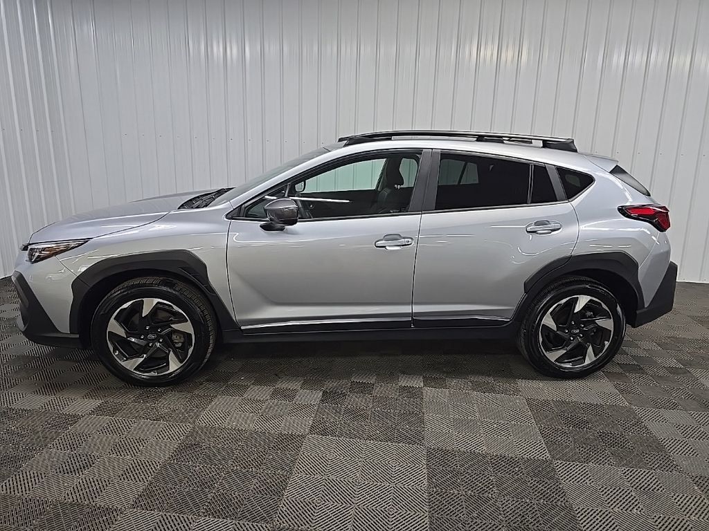 Used 2024 Subaru Crosstrek 2.5i Limited AWD/4WD image 5
