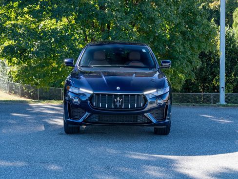 Used 2022 Maserati Levante GT image 4