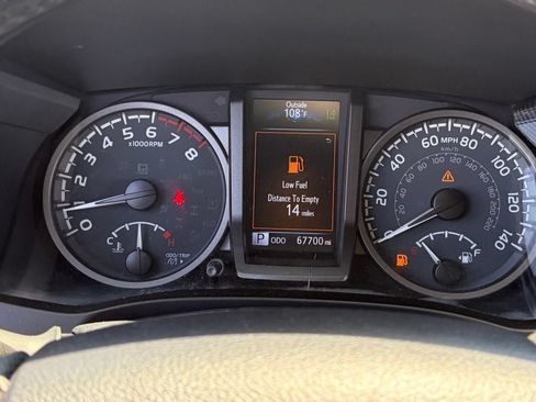 Used 2021 Toyota Tacoma TRD Sport AWD/4WD image 10