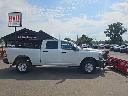 Used 2023 RAM 2500 Tradesman AWD/4WD image 2