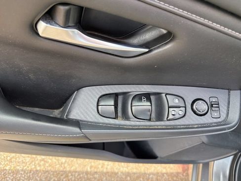 Used 2022 Nissan Sentra SV FWD image 11