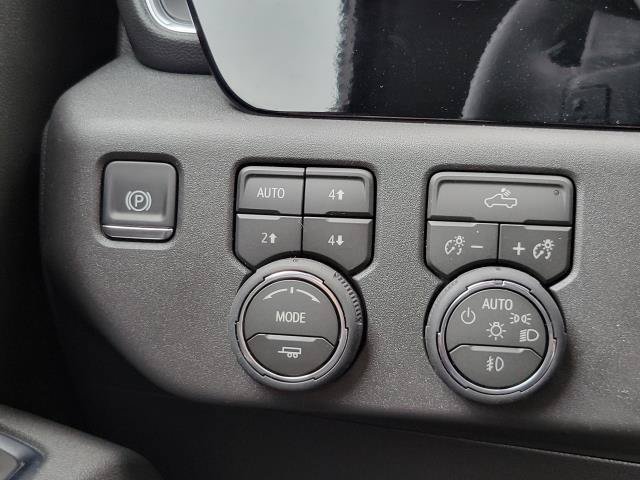 New 2026 Chevrolet Silverado 1500 LT Trail Boss w/ Convenience Package II AWD/4WD image 15