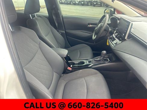 Used 2021 Toyota Corolla LE image 7