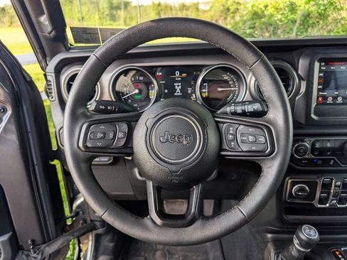 Used 2023 Jeep Wrangler Unlimited w/ Safety Group AWD/4WD image 22