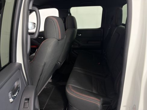 Certified 2023 Nissan Frontier PRO-4X w/ Tow Package AWD/4WD image 7