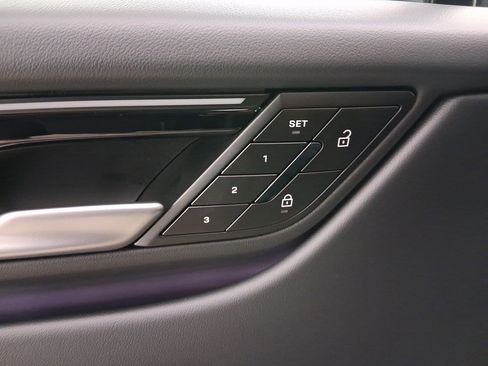 New 2025 Porsche Macan Electric image 12