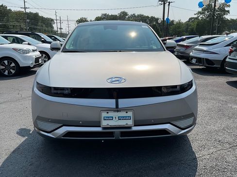 Used 2024 Hyundai Ioniq 5 Limited image 2