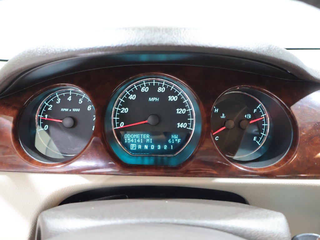 Used 2007 Buick Lucerne CXL w/ Luxury Package FWD image 32