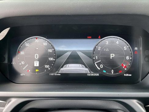 Used 2025 Land Rover Defender 110 X-Dynamic SE image 13