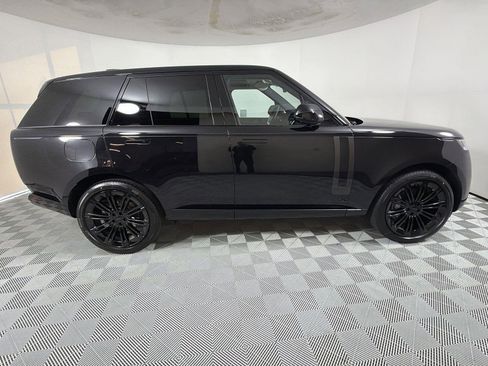 New 2026 Land Rover Range Rover SE image 5
