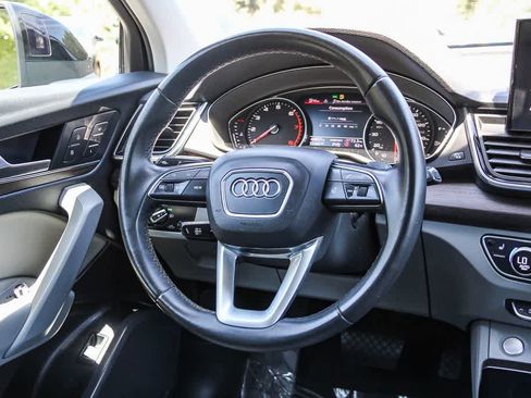 Used 2023 Audi Q5 2.0T Premium w/ Convenience Package AWD/4WD image 16