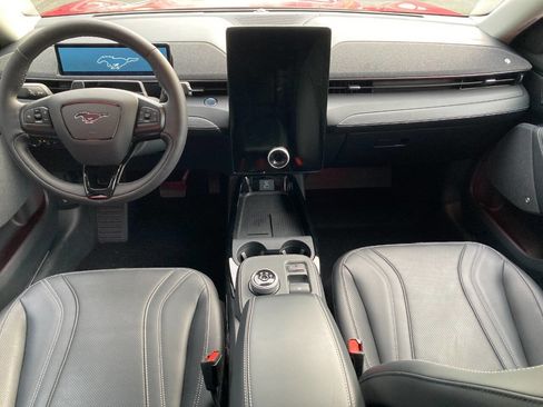 Used 2021 Ford Mustang Mach-E Premium image 12