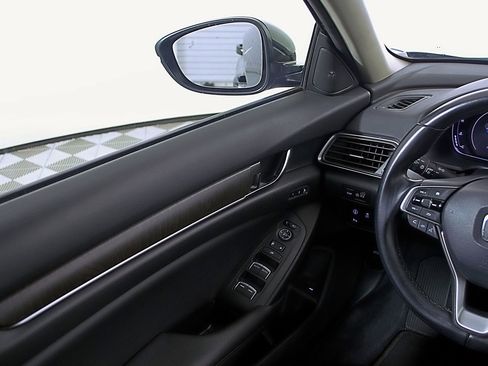 Used 2021 Honda Accord EX-L image 19