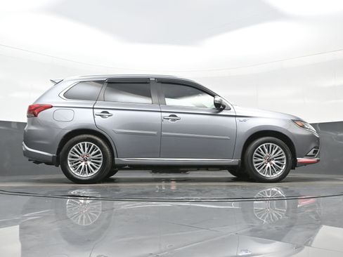 Used 2019 Mitsubishi Outlander GT image 33