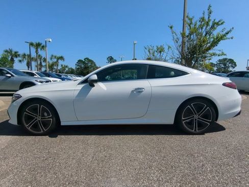 Used 2024 Mercedes-Benz CLE 300 4MATIC Coupe image 7