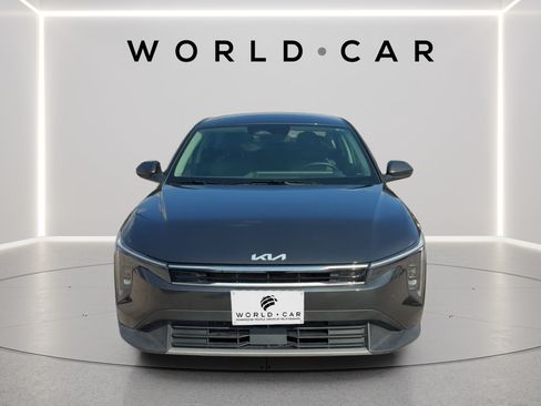 Certified 2025 Kia K4 EX FWD image 2