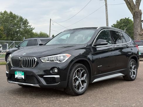 Used 2017 BMW X1 xDrive28i AWD/4WD image 4