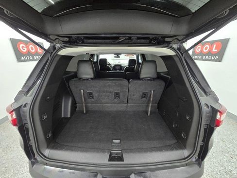Used 2019 Chevrolet Traverse LS FWD image 15