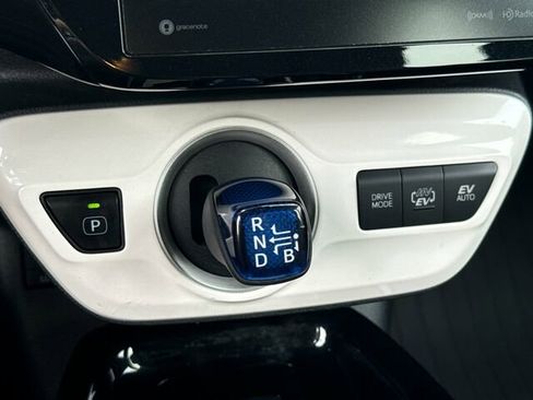 Used 2017 Toyota Prius Prime image 24