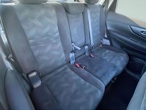 Used 2016 Nissan Rogue S w/ S Family Package image 32