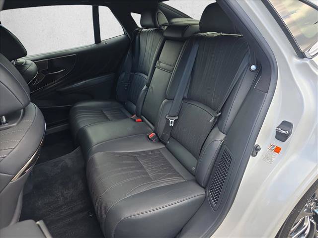Used 2021 Lexus LS 500h AWD image 14