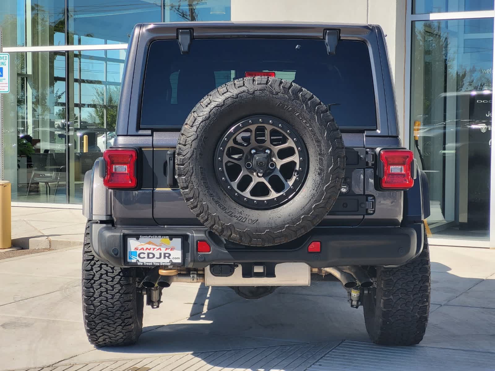 Used 2022 Jeep Wrangler Unlimited Rubicon w/ Xtreme Recon 35" Tire Package AWD/4WD image 6