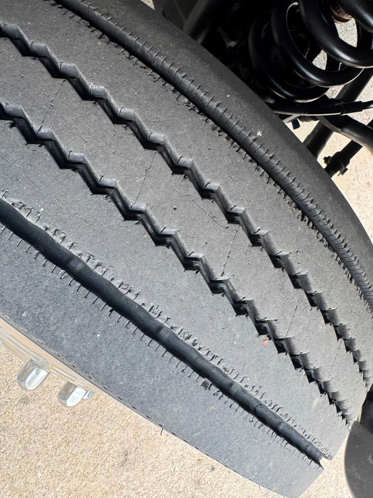 Used 2015 Ford F550 2WD Regular Cab Super Duty image 19