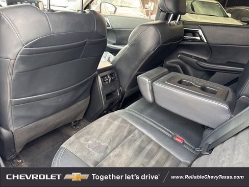 Used 2023 Mitsubishi Outlander SE image 8