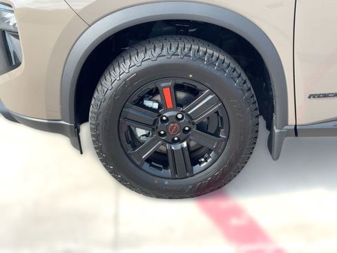 New 2026 Nissan Rogue SV AWD/4WD image 12