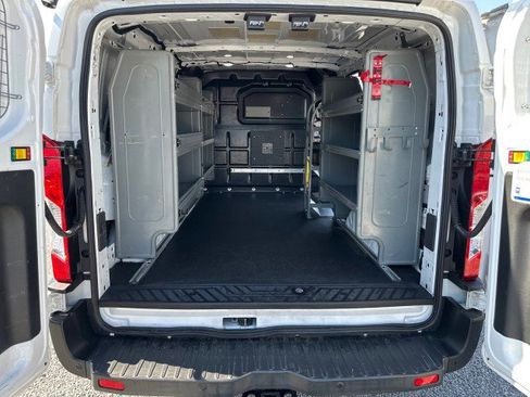 Used 2019 Ford Transit 250 130 Low Roof RWD image 17