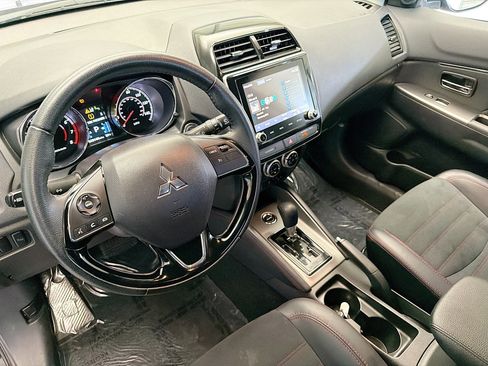 Used 2024 Mitsubishi Outlander Sport SE image 7