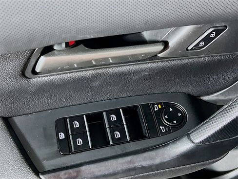 Used 2023 MAZDA CX-50 2.5 S w/ Preferred Plus Pkg image 16