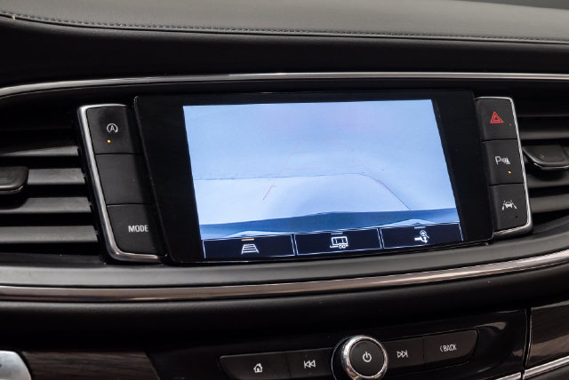 Used 2023 Buick Enclave Essence w/ Sport Touring Edition FWD image 14