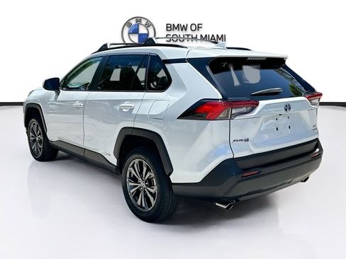 Used 2023 Toyota RAV4 XLE Premium AWD/4WD image 5