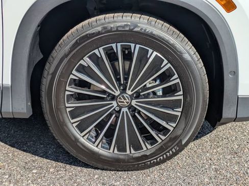 New 2026 Volkswagen Tiguan S FWD image 10