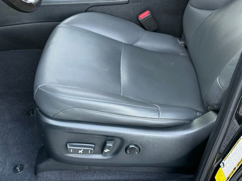 Used 2023 Lexus GX 460 Premium image 38