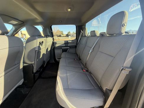 Used 2015 Ford F150 XLT w/ Trailer Tow Package image 11