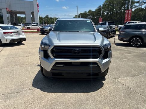 New 2026 Toyota Tacoma SR5 RWD image 10